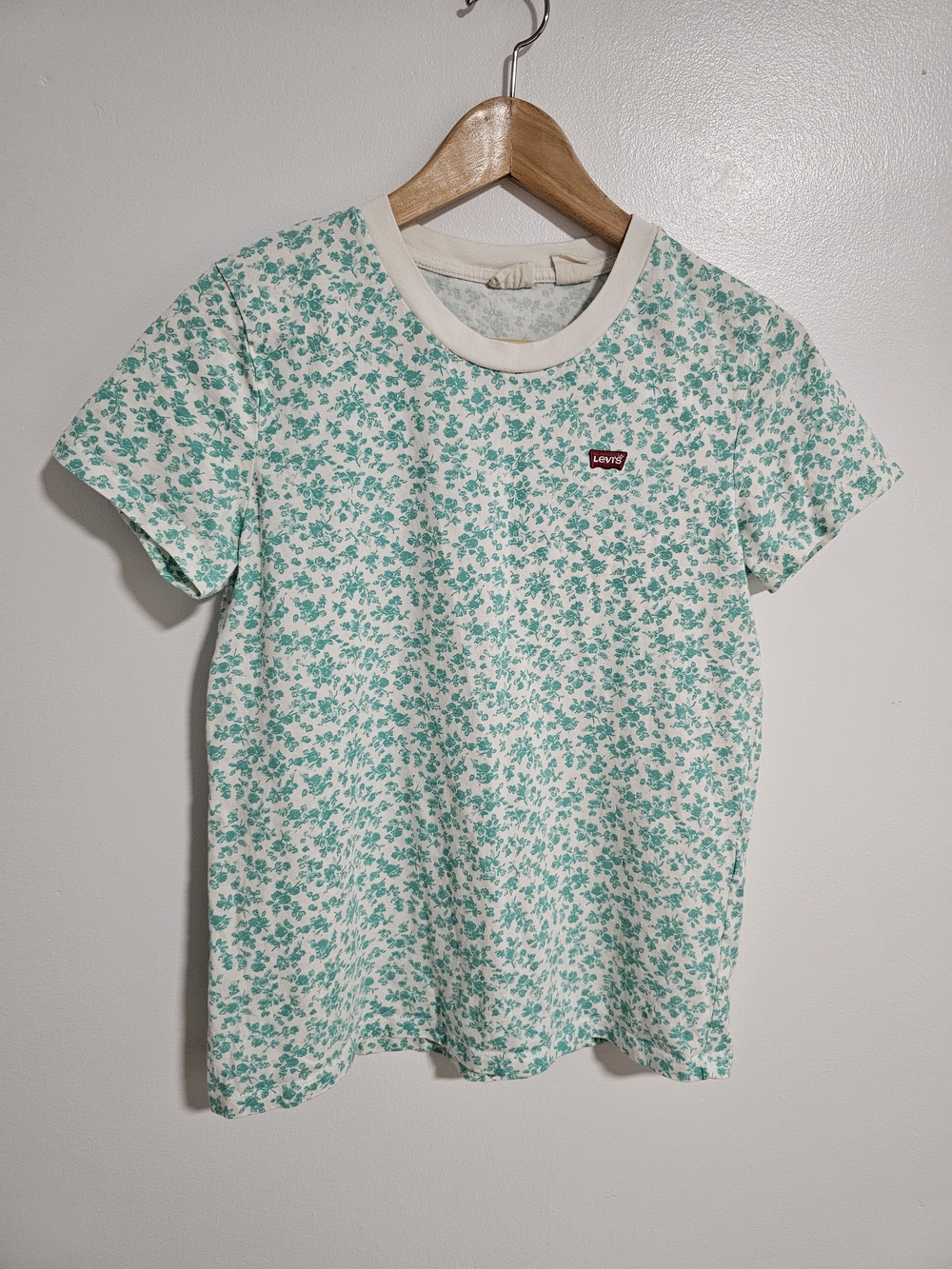 Levi's Floral Short Sleeve Tee White Green Size Small 100% Cotton